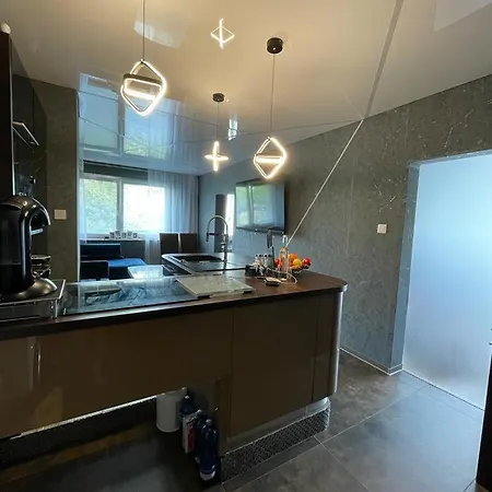 Luxusny A Vynimocny Apartman Banská Bystrica