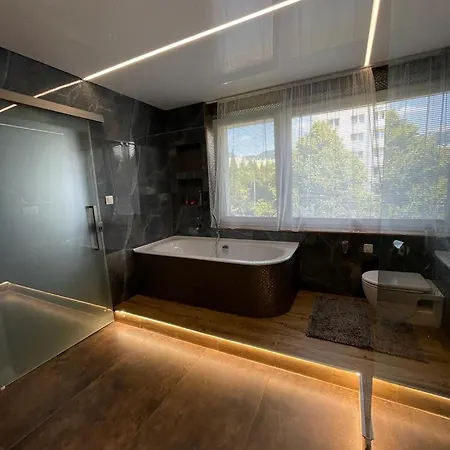Luxusny A Vynimocny Apartman Appartement